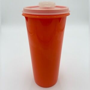 Vintage Tupperware Orange Beverage Container #262-6 w/ 603-2 Lid 36 oz Mixer Cup